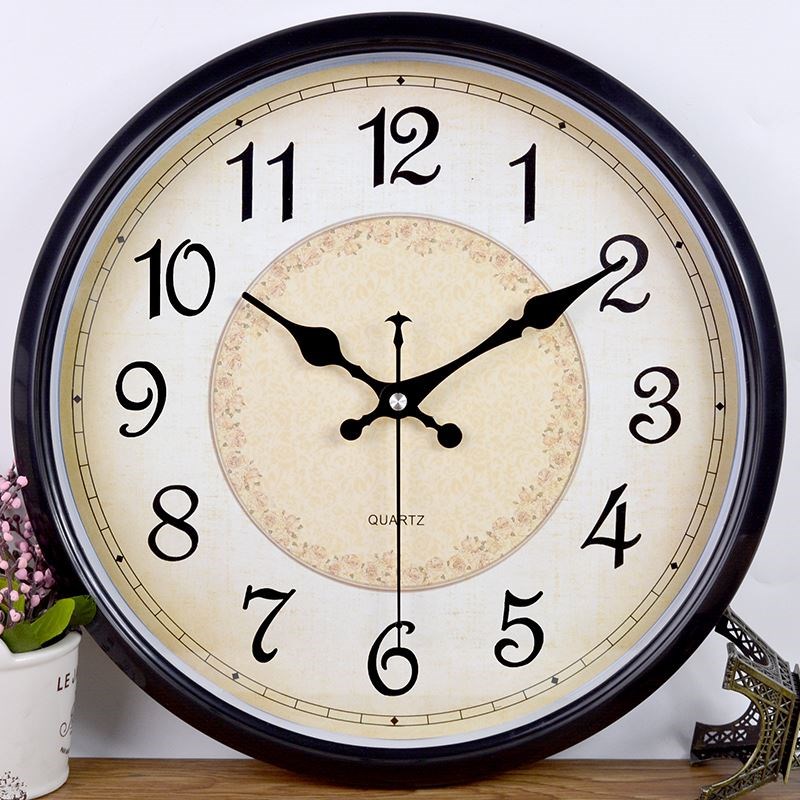 Three-dimensional simple clock clock confession color simple retro indoor hanging clock Beauty salon European wall hanging room wall clock