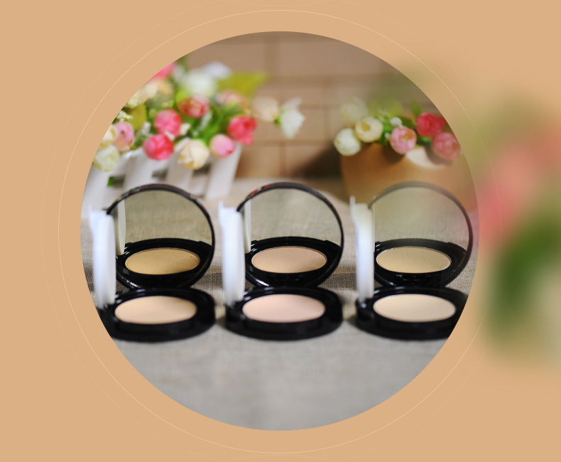 Giấc mơ trôi nổi Q đàn hồi lụa mềm mousse Bột kéo dài chống thấm nước và mồ hôi che giấu dầu kiểm soát tự nhiên trang điểm nude khả năng sửa chữa khô bột - Bột nén phấn phủ maycreate