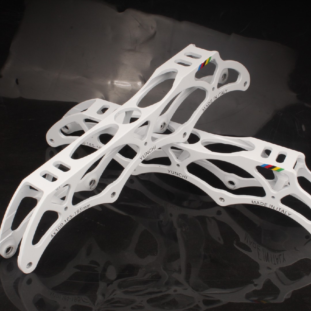 New YUNCHI Yunchi Speed Skating Tool Holder High-end Baking Lacquer Workmanship High Hardness Center Of Gravity Low Weight Riding Hole Distance