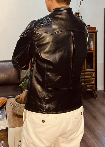 Обновите!Итальянская чайная кожа кожа черная ядом мужская короткая мотоциклетная куртка визуально