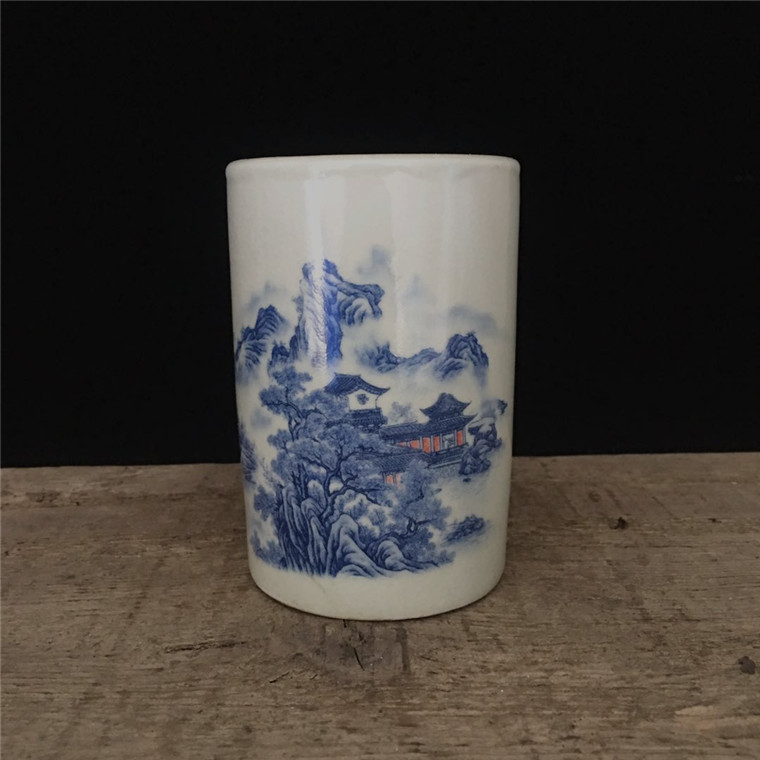 Republic of China Blue and White Mountain Water Pen Holder Antique Porcelain Antique Old Goods Study Room Decoration Old Goods Old Objects Antique Collections