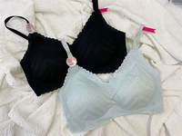 Чашка доступна в черном цвете.