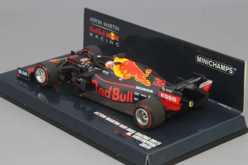 Модель гоночного автомобиля Формула-1 1:43 миниатюра Red Bull Макс Ферстаппен 2019 RB15 сплав