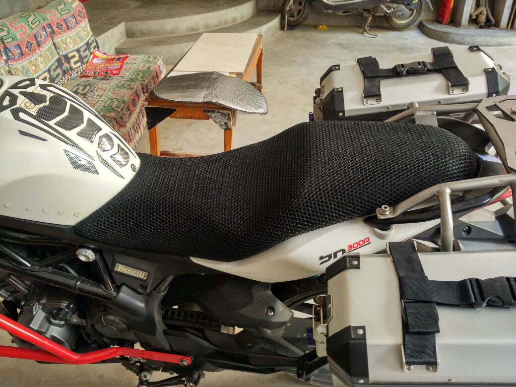 Bọc ghế xe máy Benelli tyrannosaurus TNT125 BJ125-3E đặc biệt che chắn chống nắng bọc yên xe air blade
