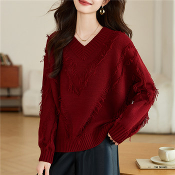 Red v-neck short high-waist tassel sweater for women autumn and winter 2025 new small top knitted bottoming shirt