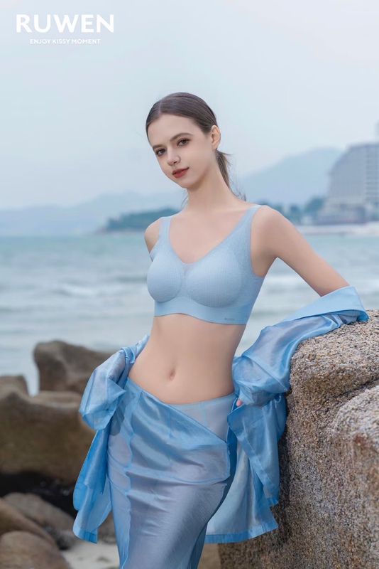 2024 New Product Kissy Spring Lace Collaboration Underwear Pink Blue Tank Top Bra Set Push-Up