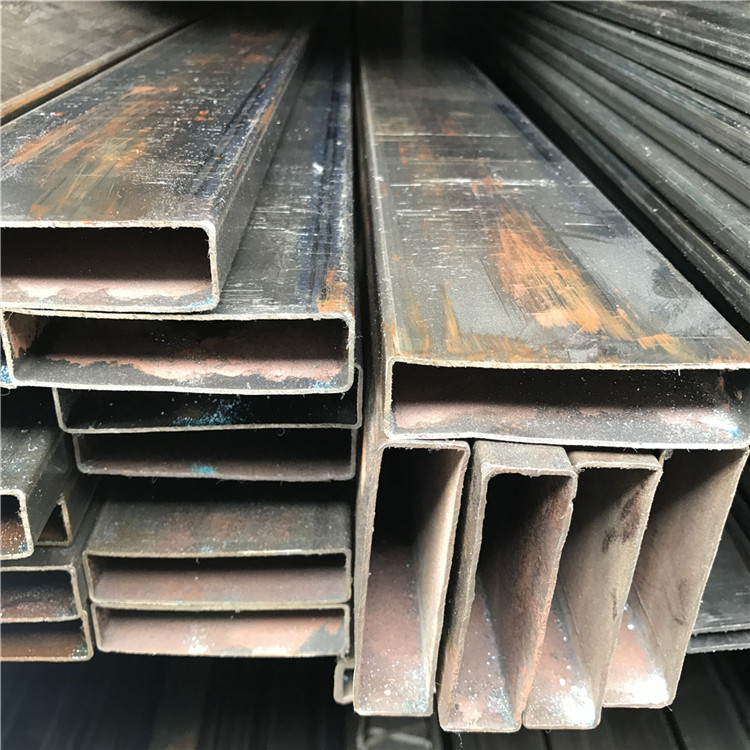 Moment pipe 20 * 80 * 1 furniture with flat pipe shelving pipe annealing cold pull black iron square pipe Foshan thin-walled square pipe q195