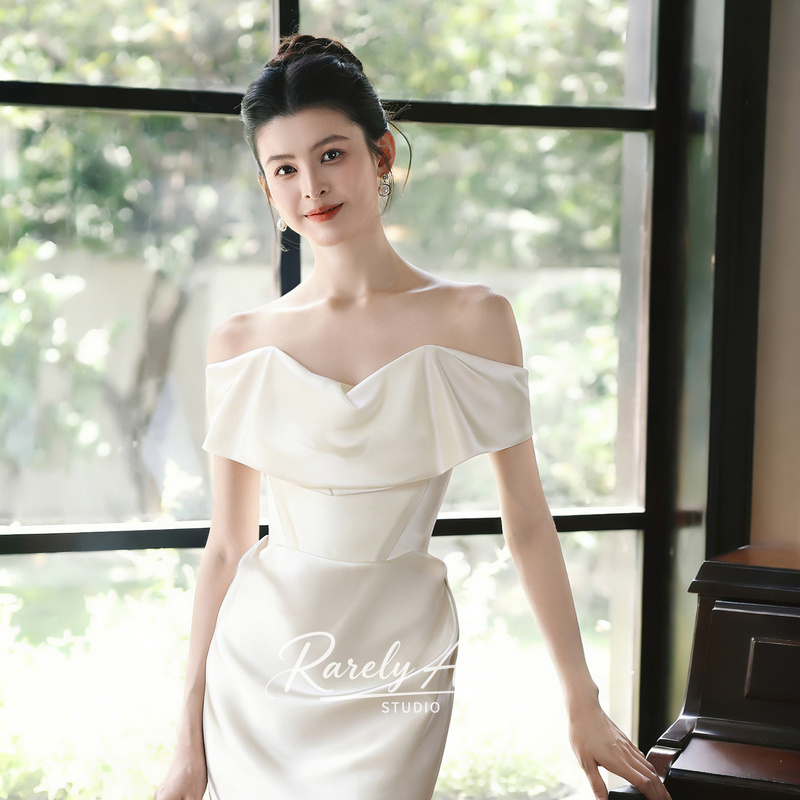 Rarely Alike "Yunjing" White French Off-Shoulder Engagement Dress, Light Luxury Morning Gown, Bride's Toast Dress