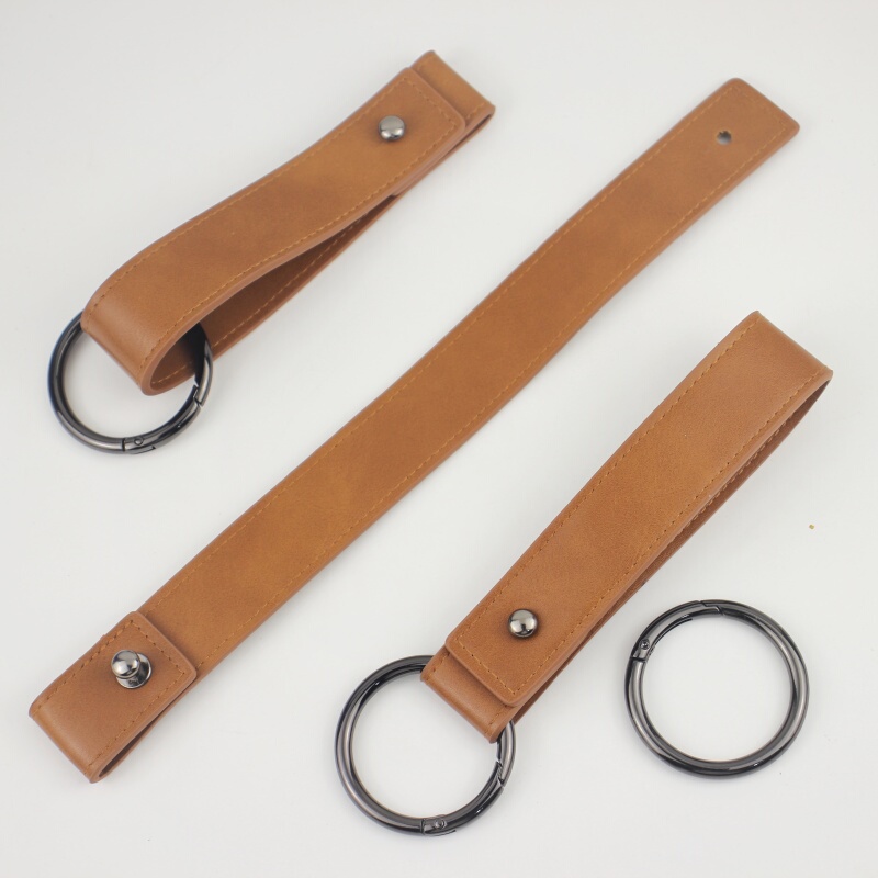 Metal Pu Leather Keychain with Thickened Leather Strap, Clothing Hanging Leather Buckle, Leather Connecting Buckle, Keychain Pendant