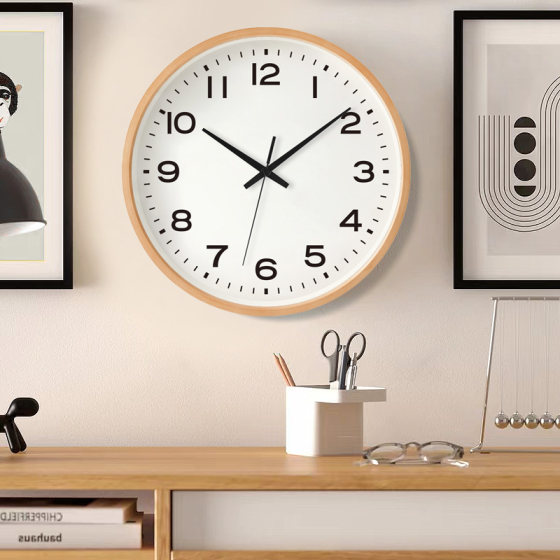 High-End Japanese-Style Wall Clock for Living Room, Solid Wood Clock, Simple Home Use, Natural Wood Cream Style Clock, 2026 New Model