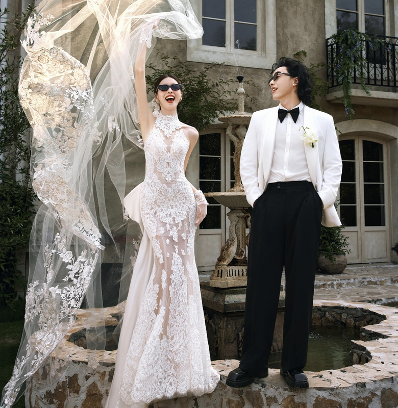 Outdoor Studio Photography Halter Lace Mermaid Korean Style ins Wedding Photography Forest Style Light Gauze Dress Renze Style Outdoor Studio Photography Halter Lace Mermaid Korean Style ins Wedding Photography Forest Style Light Gauze Dress Renze Style