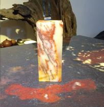 Guilin Longsheng Natural Jade Guilin Chicken Blood Jade Seal Fine Chicken Blood Jade Seal Material Specifications: 5*5*13CM