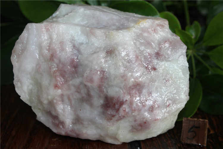 Guilin Longsheng Natural Jade Guilin Chicken Blood Jade Ornament Carving Shanglang Material 1 29 Kg