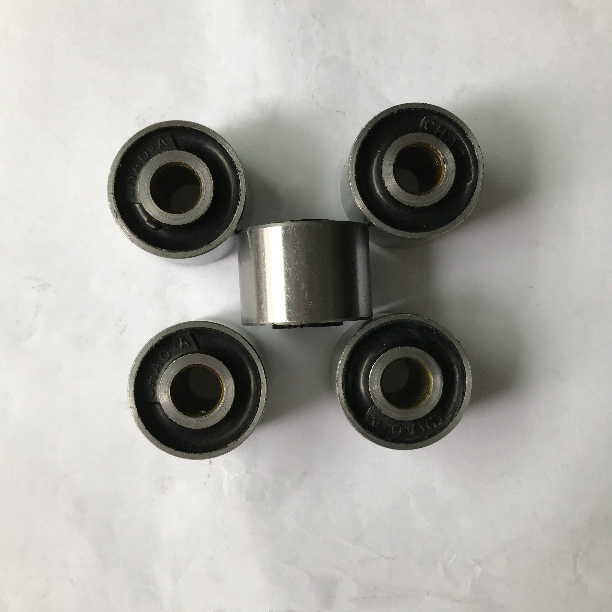 Locomotive hub ground flat line homegrown anti-running chain disc sprockets buffer sleeve Kawasaki small ninja large fluted disc recoil rubber sleeve