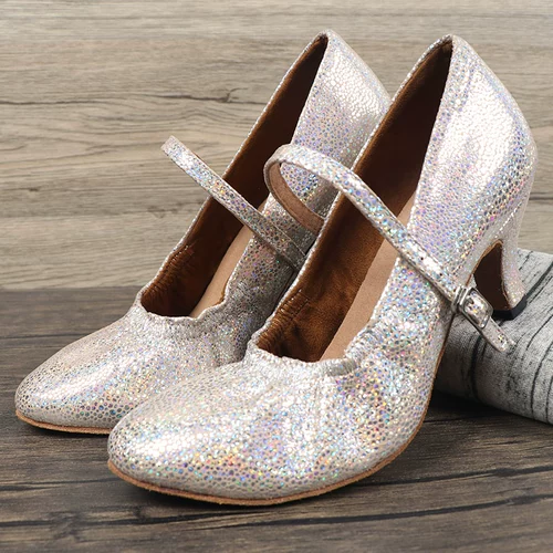 Danbao Luo Dance Show