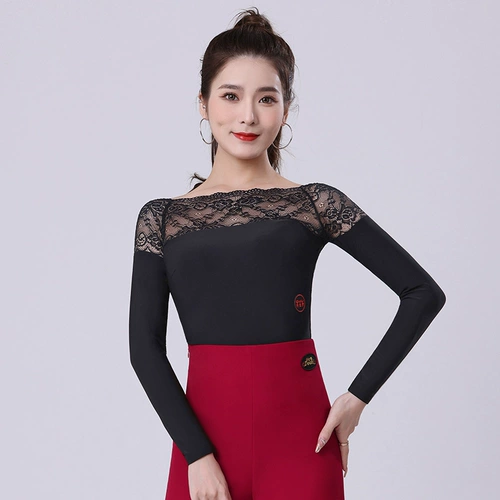 Дэн Баолуо танце