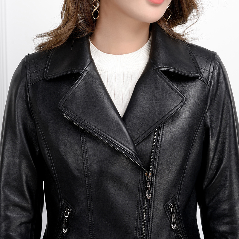 2020 mùa xuân mới Haining Cừu Da Da của phụ nữ ngắn Locomotive Leather Jacket Hàn Quốc phiên bản mỏng nhỏ Coat