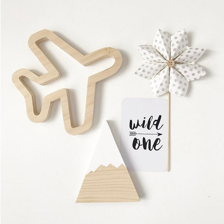 In the home wall decorated solid wooden wall wall wall with creative partition fitting for Nordic children's room decoration