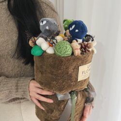 UP Original Design Little Dinosaur Creative Plush Bouquet Dried Flower Gift for Boys and Girls Finished Graduation Photo Birthday