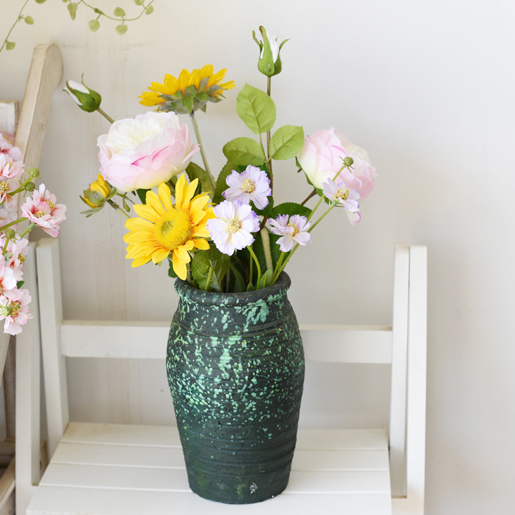 Simulation flowers, roses sitting room table floral arrangements soft adornment manual coarse some ceramic jar jar flower vase
