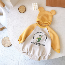 Newborn baby clothes 2020 autumn net red western style Korean version of pure cotton bag fart clothes long-sleeved romper climbing clothes spring and autumn