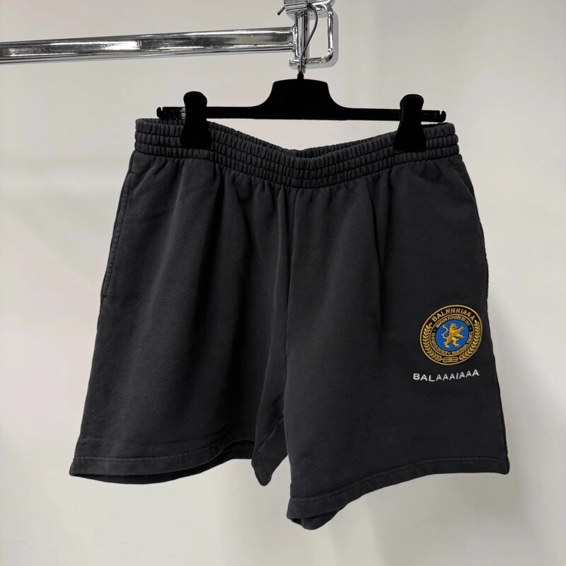 Ceiling] Summer New Style Manchester United Embroidered Logo Casual Sports Loose Shorts for Men and Women Terry Beach Pants