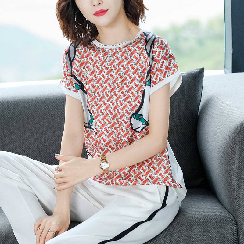 ngắn 2020 không khí mùa hè mới in lụa băng t-shirt của phụ nữ nới lỏng 100 tuổi ngắn tay đan áo hàng đầu