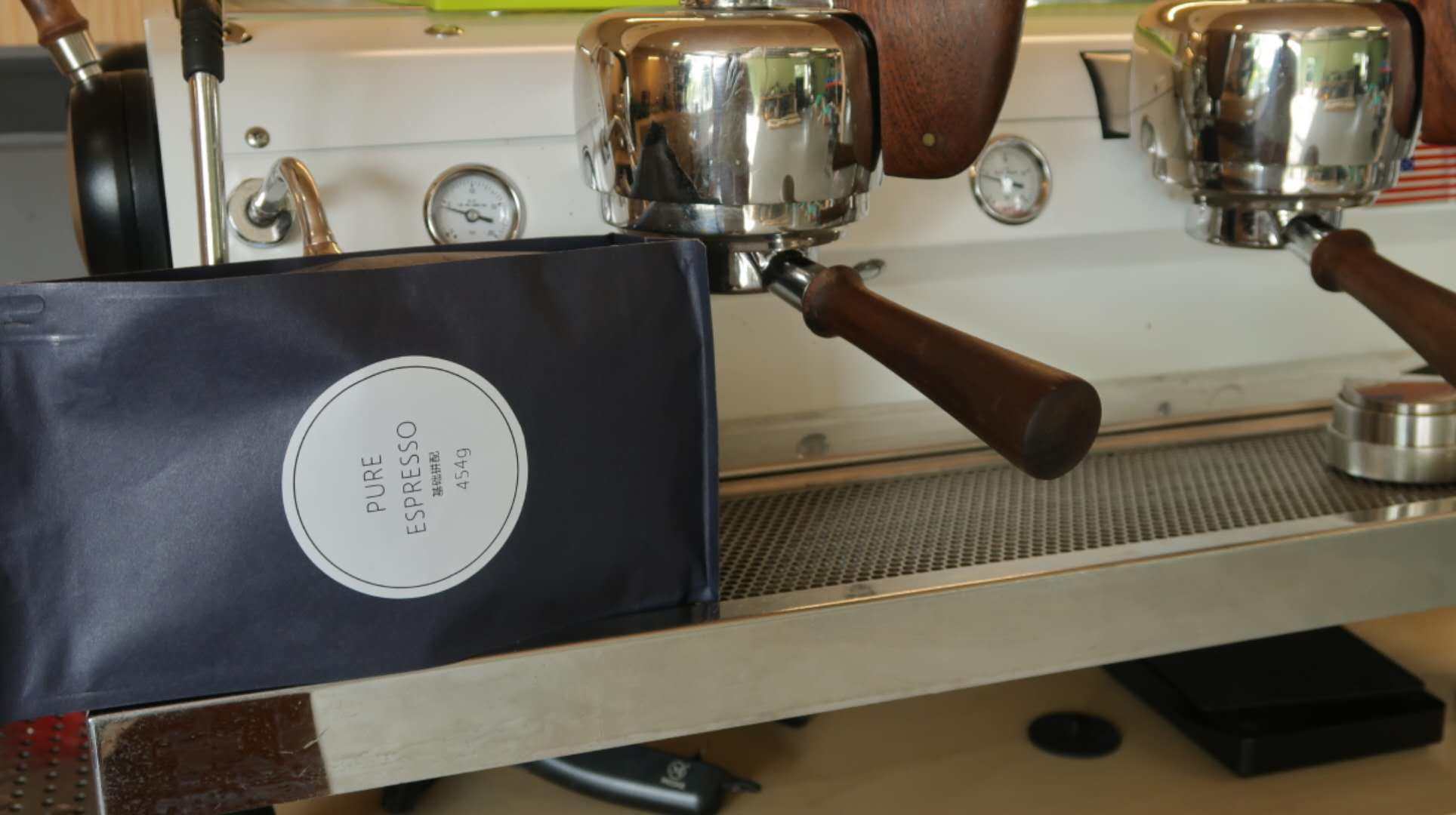 Cost Price Base Collared Espresso Coffee Bean Powder Imported Italian Tedense Arabica Concentrated Mellow