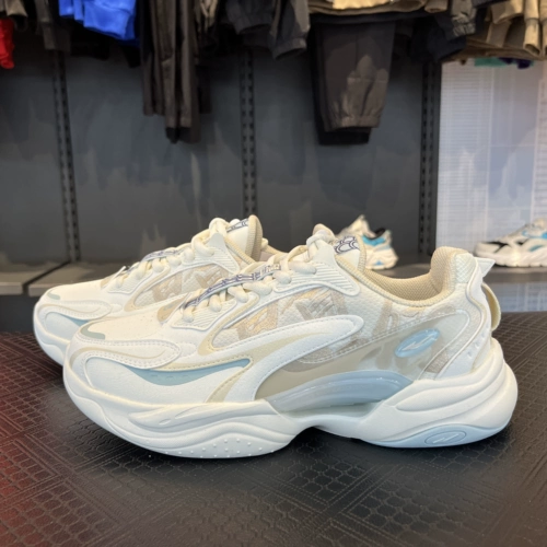 Амортизирующая спортивная обувь, осенняя, тренд сезона