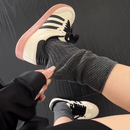 Это слишком тонкое!Толстые ноги действительно любят!Хороший износ и хороший -снятая грубая проволочная сетка Укладка с твердым цветом дыхание