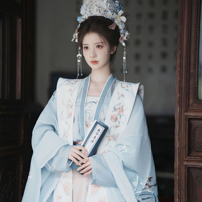 Song Dynasty-Style Hanfu for Women [Qingheyi] - National Style, Qingping Le (Peaceful Joy) Fairy-Like, Heavy Embroidery, Cheongsam, Hairpin, Pearl Makeup, Spring Season