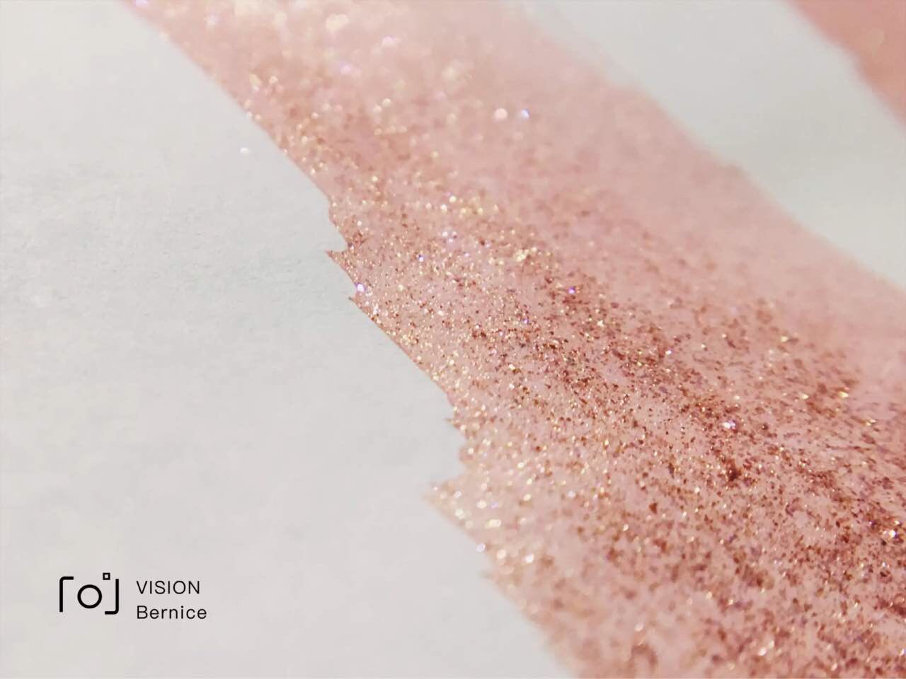 Yuyu Cultural and creative annual limited color ink gift box Birthday gift Gold powder rose gold ink Non-carbon ink