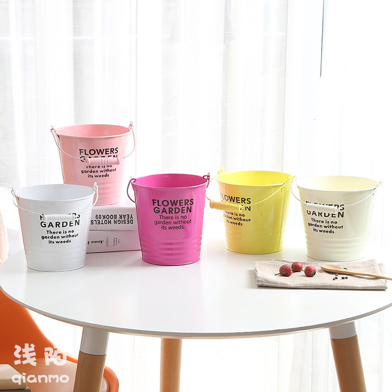 Light Strangeness Colorful Small Iron Barrel iron Barrels Home Living Room Living-room Pendulum with dried flower flowers flower arranging bucket Multi-meat iron keg