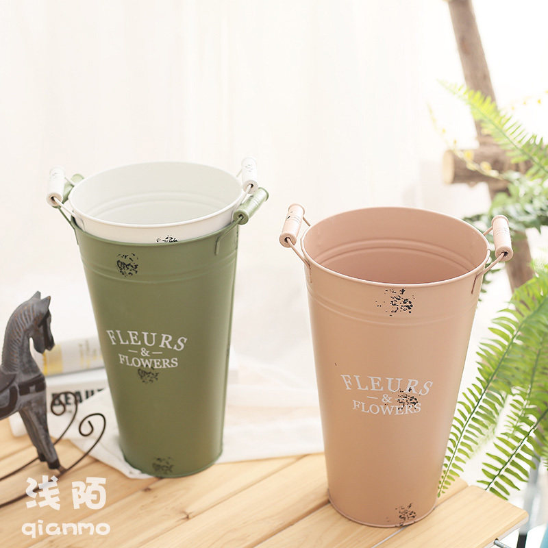 Retro-made old small iron barrel pot iron barrel vase flowery barrel flower bucket flower bucket florist