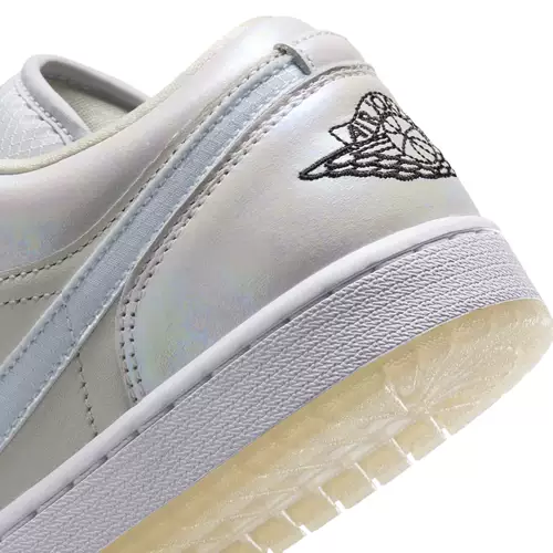 Чиновник Jordan Nike Jordan New Gear Cransformation Series Aj1 Board Shoes Женская спортивная обувь Low Top HF4080