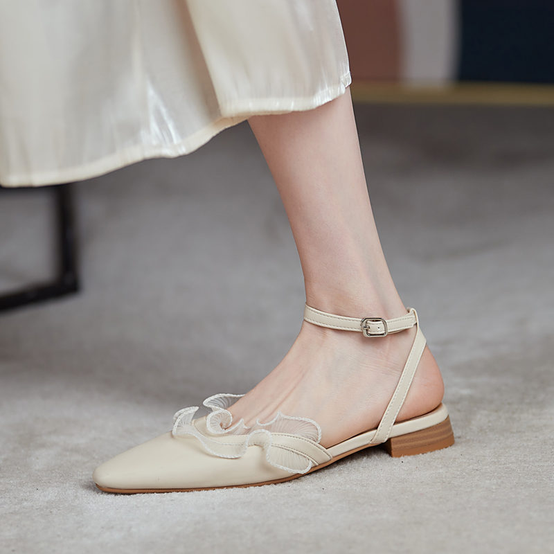 Baotou back empty sandals female retro 2022 new summer fairy style low-heeled all-match shallow mouth strap flat shoes