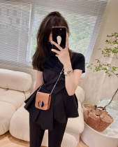 Rubbit2021 summer womens new rabbit private clothing niche design petal folding shirt stitching T