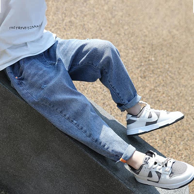 Boys jeans 2022 new children's trousers spring and autumn pants trendy handsome and fashionable spring middle-aged children's cotton