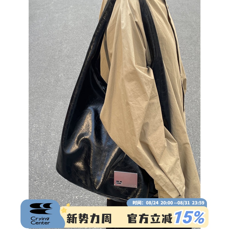 Cryingcenter Cracked Glossy Oil Wax Black Crossbody Bag Small Shoulder Bag Large Size Can Be Worn Crossbody