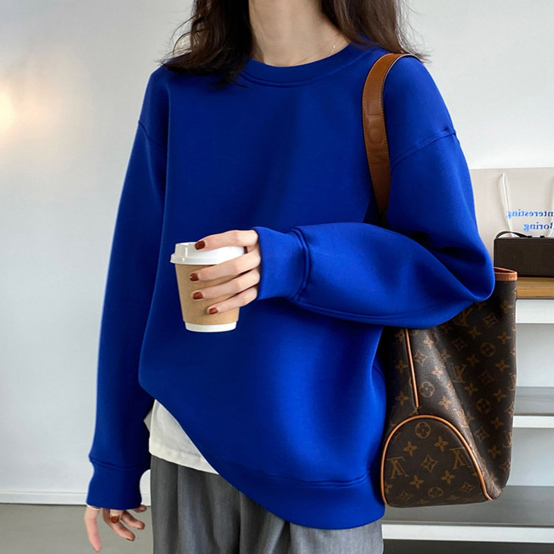 Klein Blue Loose Plus-Size Fleece-Lined Crew Neck Sweatshirt for Women, Oversized, Autumn and Winter, Slimming, Hoodless Top for Plus-Size Women Klein Blue Loose Plus-Size Fleece-Lined Crew Neck Sweatshirt for Women, Oversized, Autumn and Winter, Slimming, Hoodless Top for Plus-Size Women