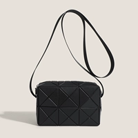 Матовая черная стойка качества