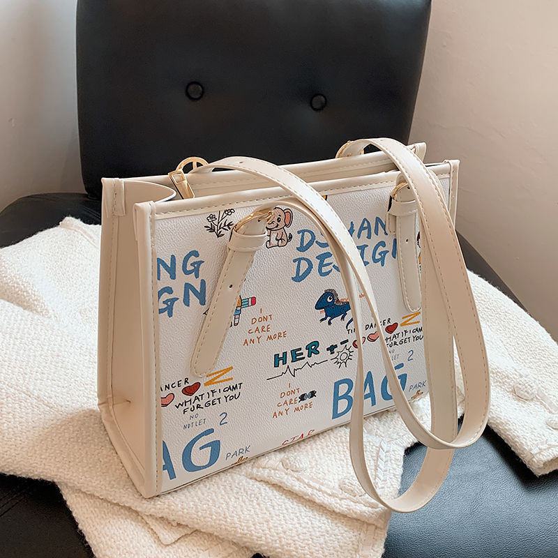 French niche cute bag women's bag 2022 new summer all-match large-capacity shoulder bag small tote bag