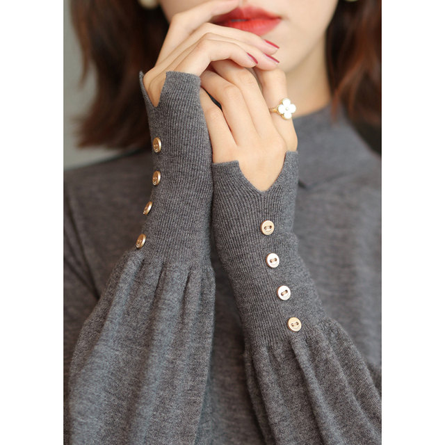 The counter mall withdraws the big-name cut-tail single women's soft POLO small pointed collar lantern sleeve cashmere sweater sweater