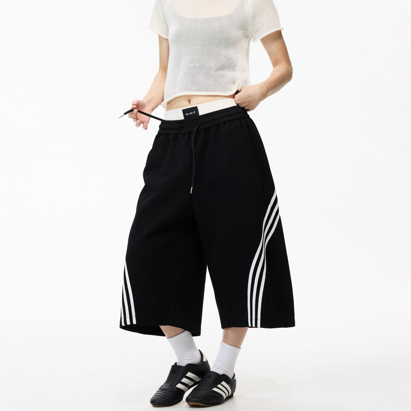 Kisko American Retro Three-Stripe Drawstring Sweatpants Unisex Summer Wide-Leg Loose Casual Cropped Shorts Kisko American Retro Three-Stripe Drawstring Sweatpants Unisex Summer Wide-Leg Loose Casual Cropped Shorts