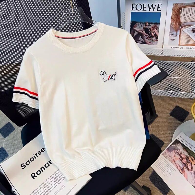 French Retro Round-Neck Short-Sleeved Knit Top with Dog Embroidery for Women, Summer Fashion, Lazy Style, Versatile Commuter Top, Trendy