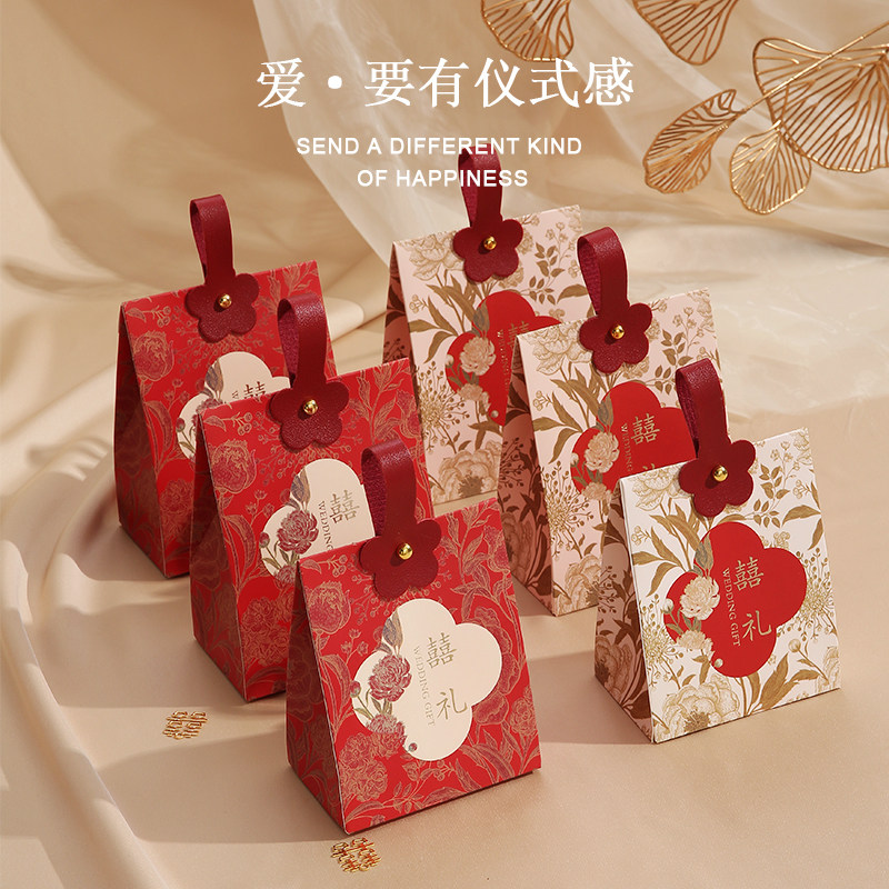 新しい花柄のウェディングギフトボックス、ウェディングギフトボックス、空のキャンディボックス、キャンディ包装箱、ギフトバッグ。