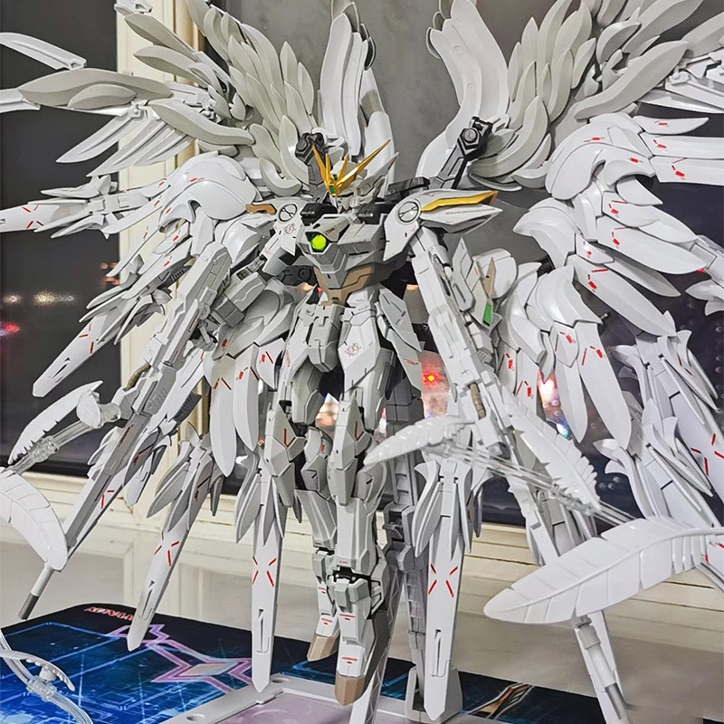 Модель Гандама MG Bai Xueji Unicorn MGEX Assault Freedom Предок Красной Ереси Меха Игрушка ручной сборки Изображение 1