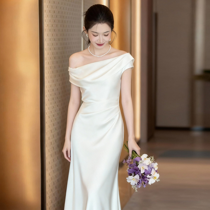 White Satin Engagement Dress, French-Style Off-Shoulder Robe, Elegant White Dress for Marriage Registration, Light Luxury Evening Dress for Women