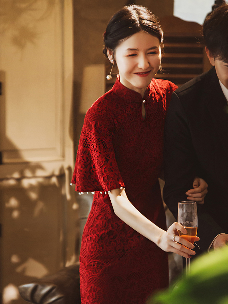 Red evening dress, spring cheongsam for bride, 17 years Red evening dress, spring cheongsam for bride, 17 years