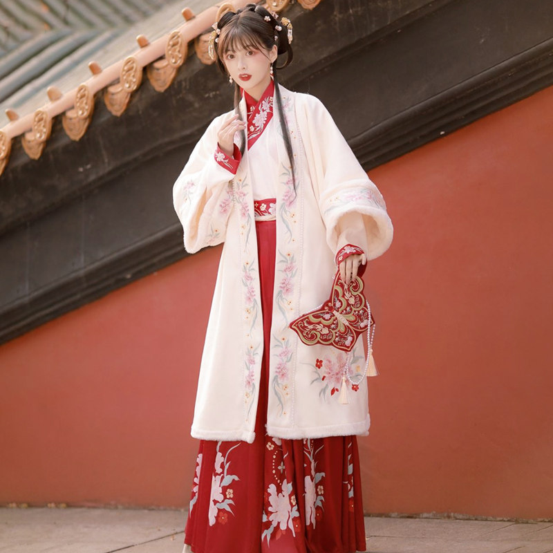 Original and innovative Han clothing female plus thickening Chinese female rhythm skirt chief palette kit overwhelming old fashion sets in winter